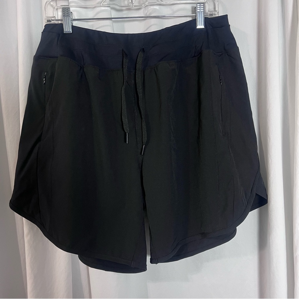 Zuty Women's Black Athletic Shorts